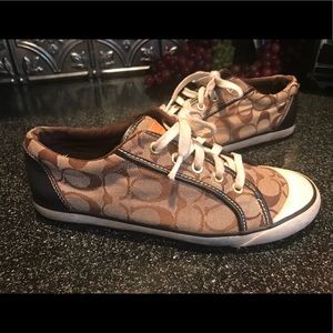Woman’s COACH BARRETT sneaker shoes Sz 9